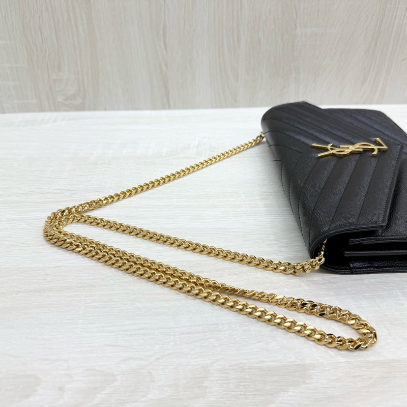 YSL黑金魚子醬牛皮下蓋鏈包377828-10