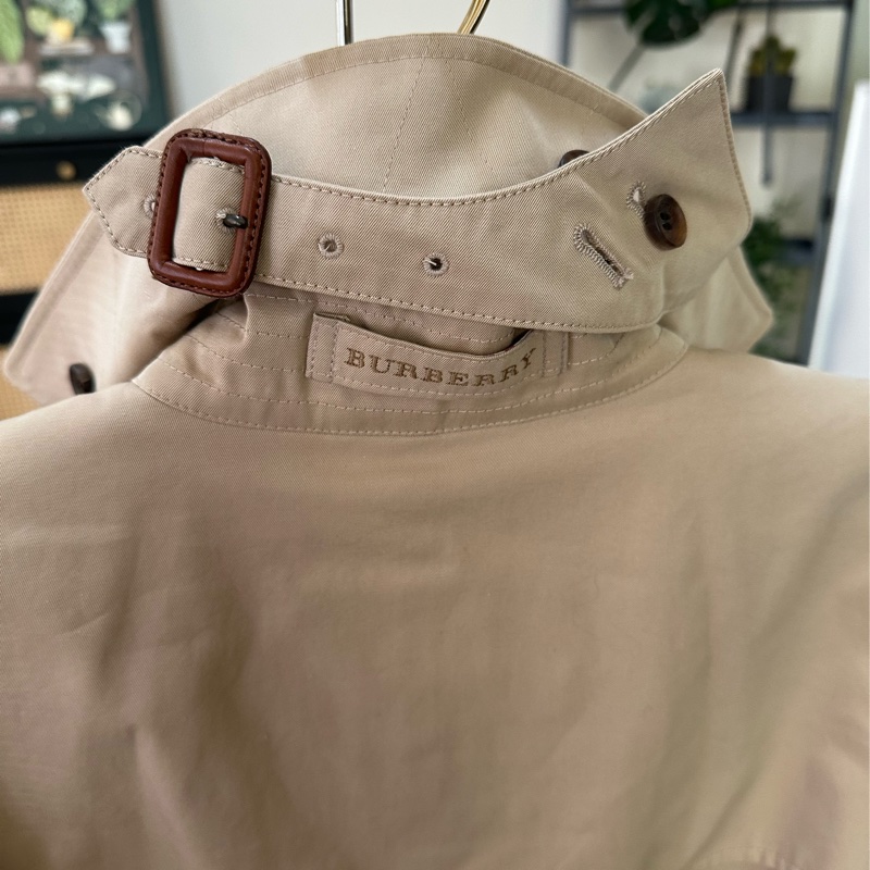 BURBERRY 米色風衣外套-4