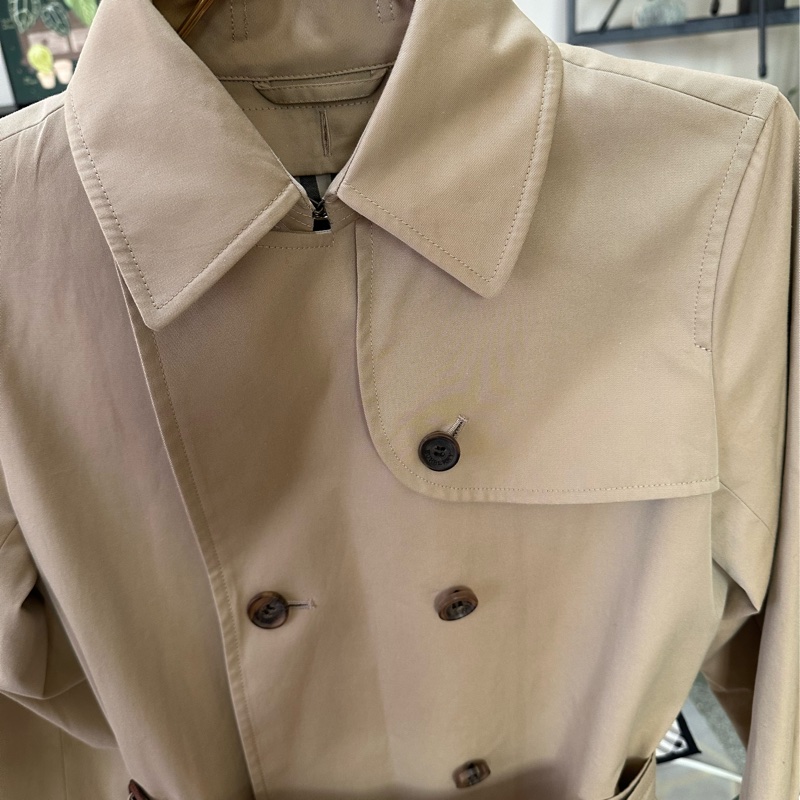 BURBERRY 米色風衣外套-8