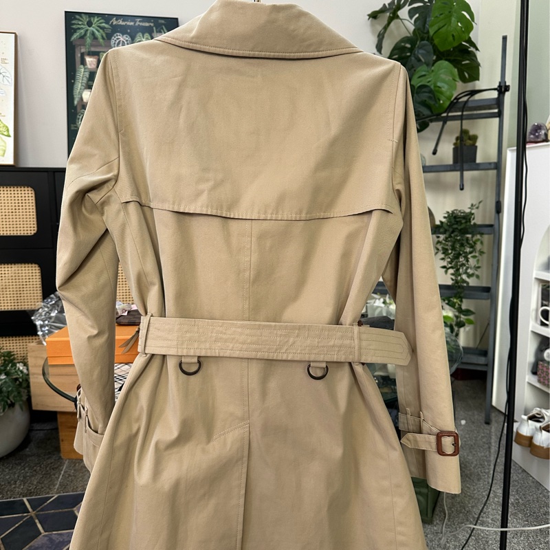 BURBERRY 米色風衣外套-9