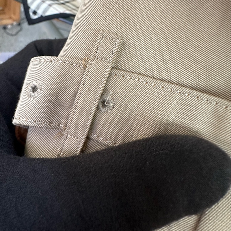 BURBERRY 米色風衣外套-30