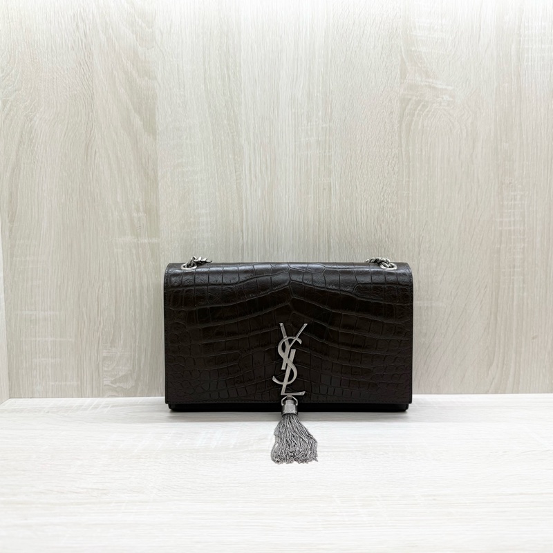 YSL深咖啡色銀鍊牛皮鱷魚壓紋中號KATE流蘇斜背包-0
