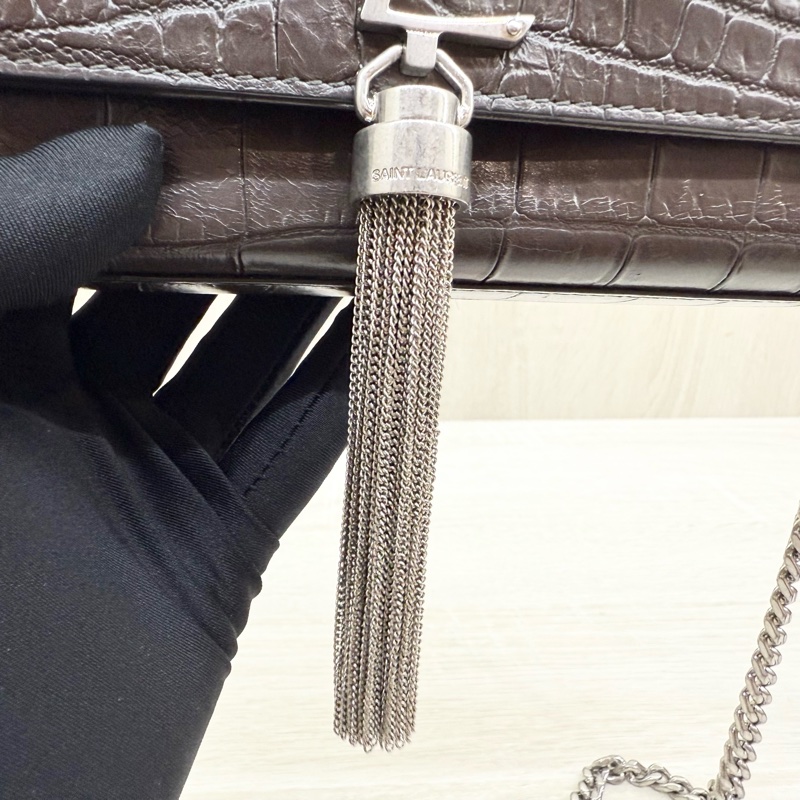 YSL深咖啡色銀鍊牛皮鱷魚壓紋中號KATE流蘇斜背包-10