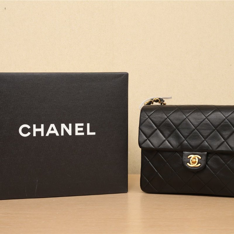 CHANEL 中古黑金羊2.55單肩包黑色1開肩背包-2