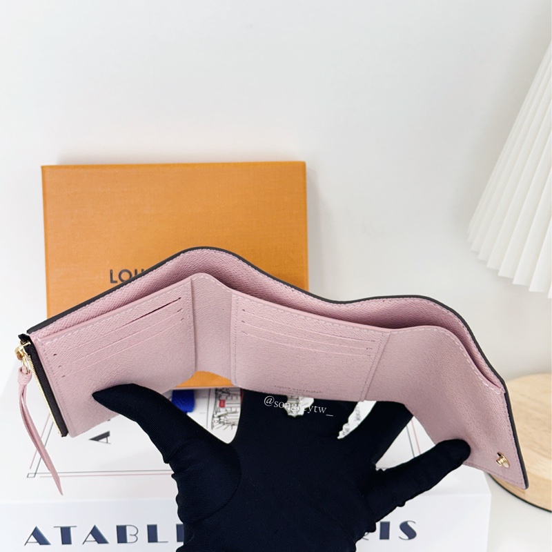 LV 經典 豆豆 三折短夾-4