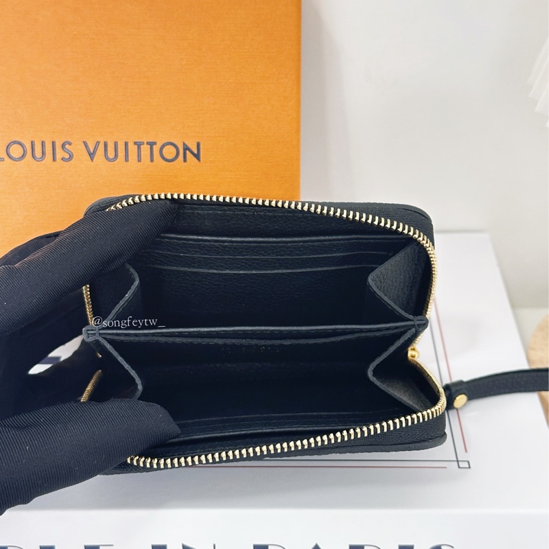 LV 壓紋 拉鏈零錢包-3