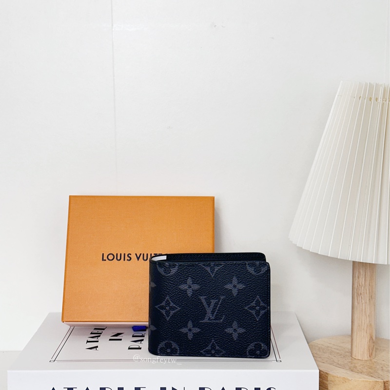 LV 經典 8卡 男短夾-0