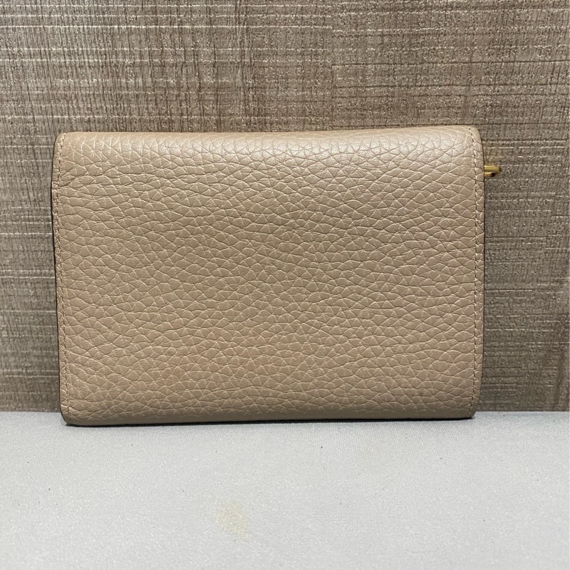 LV Capucines 大象灰三折短夾-2