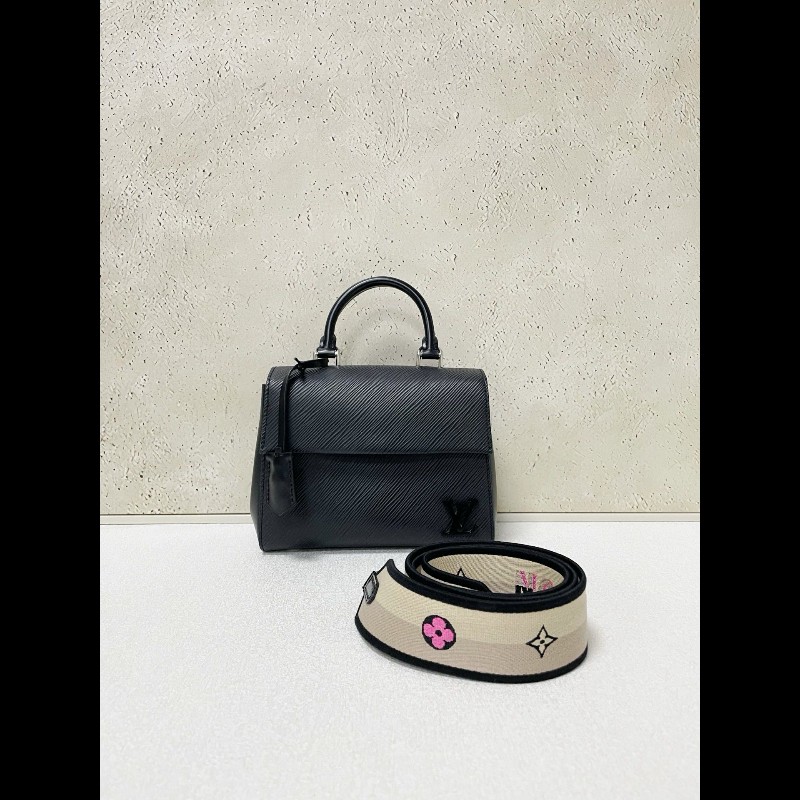 LV 新款 Cluny mini-0