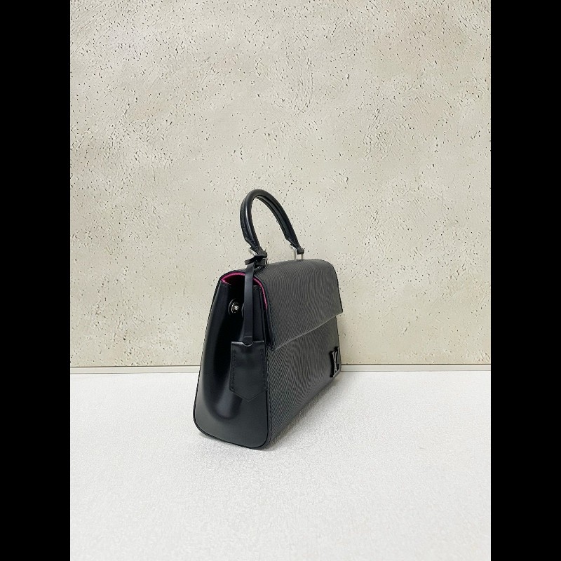 LV 新款 Cluny mini-2