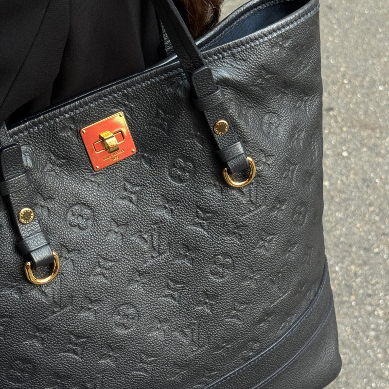 (超稀有⏰) LV 專櫃高級款 全牛皮凱莉釦 托特包👜 專櫃13萬!-7