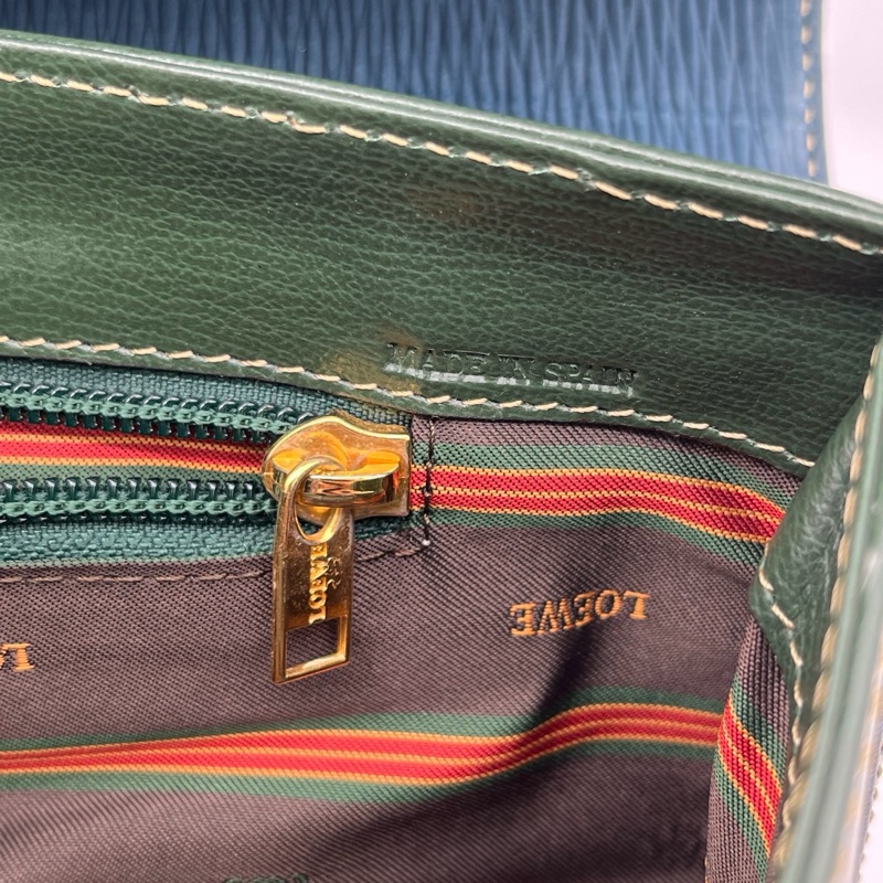 「JL精品代購」Loewe綠藍拼色蛇骨單肩公文包-17