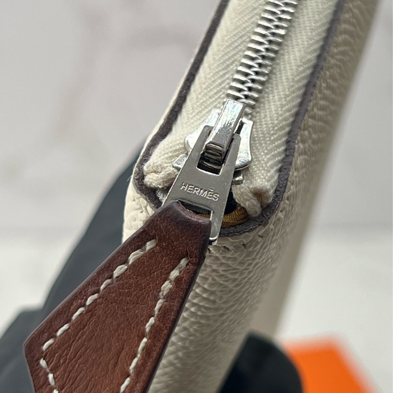 💗香緹國際精品💗🤍Hermes Silk in 絲巾長夾 奶白色🤍-3