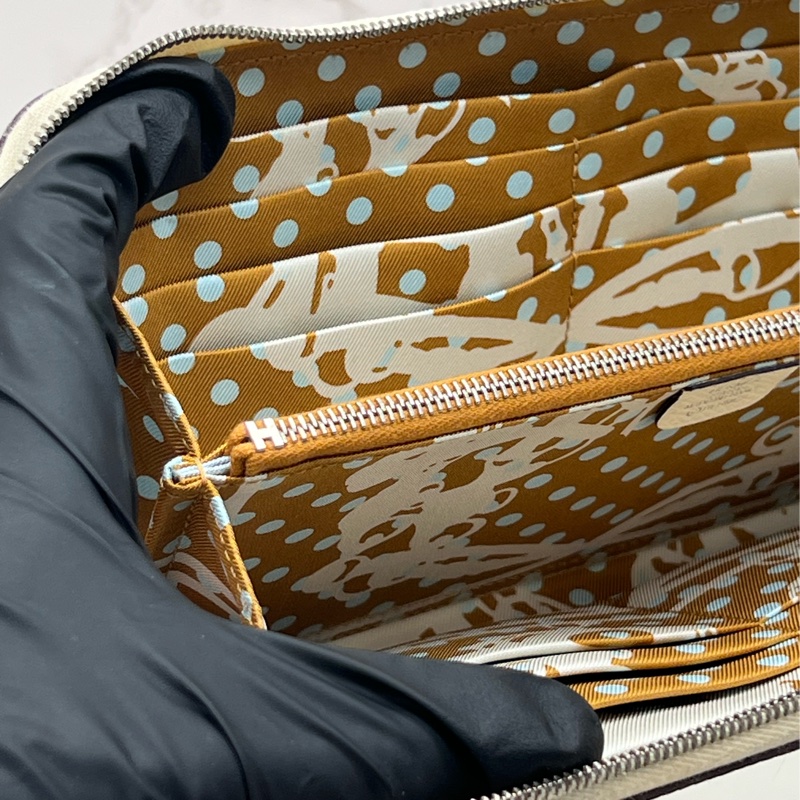 💗香緹國際精品💗🤍Hermes Silk in 絲巾長夾 奶白色🤍-8