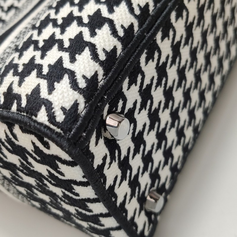 Dior Lady Dior戴妃包中號帆布千鳥格字母Logo吊飾斜挎包單肩包-11