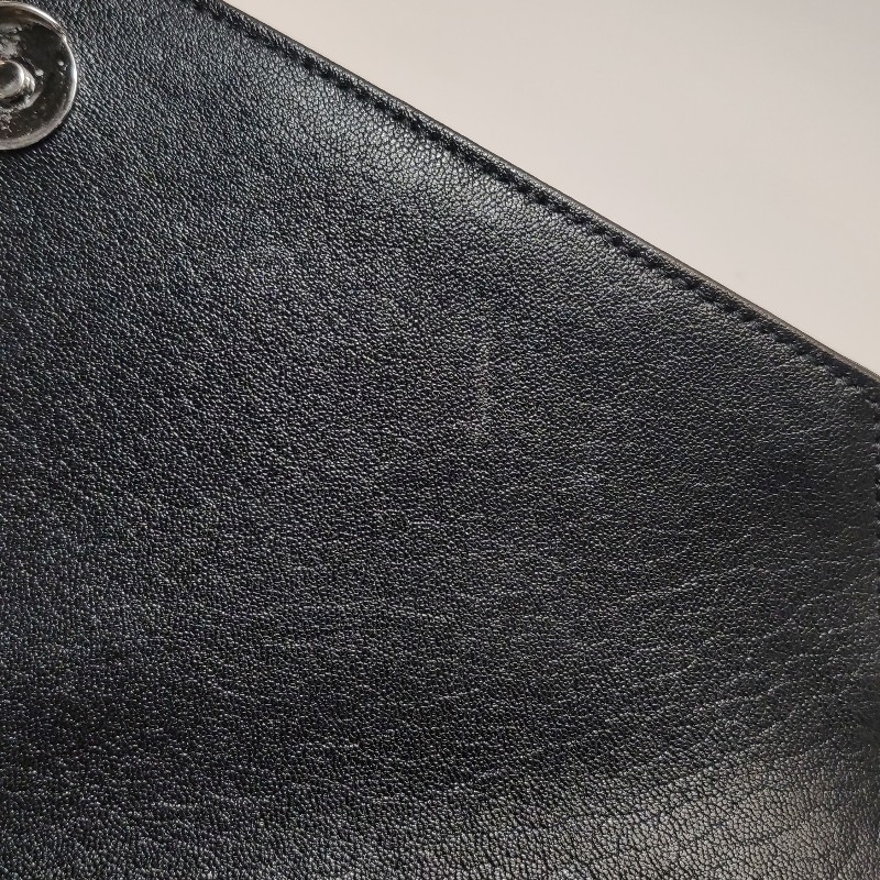 Saint Laurent College中號羊皮V紋絎縫YSL標誌斜挎包-10