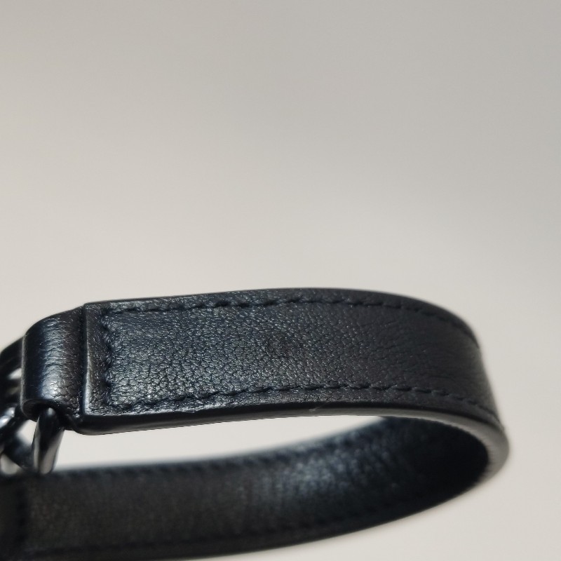 Saint Laurent College中號羊皮V紋絎縫YSL標誌斜挎包-11