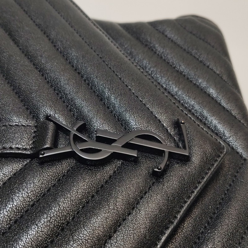 Saint Laurent College中號羊皮V紋絎縫YSL標誌斜挎包-13