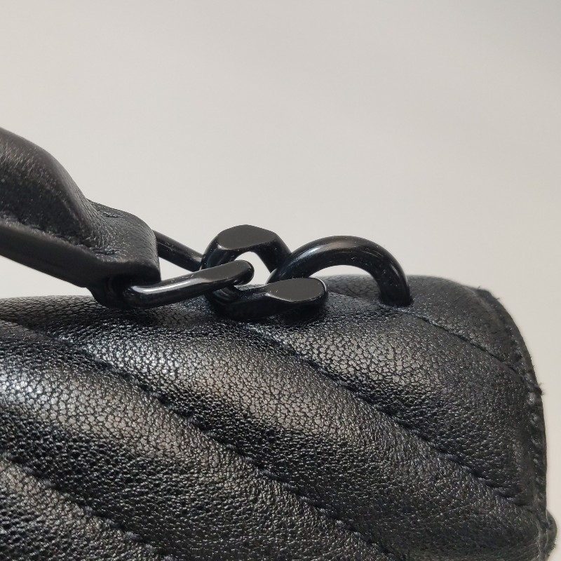 Saint Laurent College中號羊皮V紋絎縫YSL標誌斜挎包-14