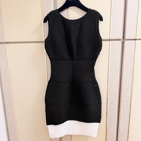 全新Chanel香奈兒正品黑白配色菱格紋經典款洋裝 38號
