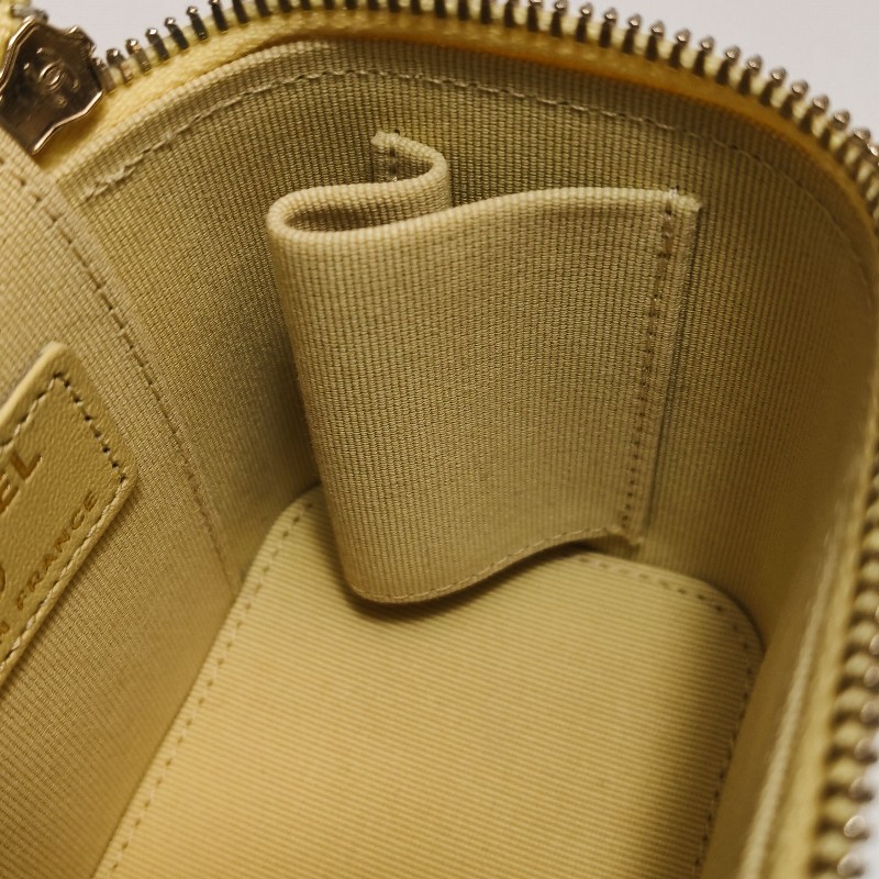 Chanel Vanity Case羊皮純色菱格絎縫雙C標識單肩包斜挎包-8