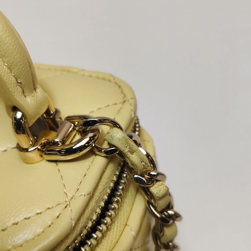 Chanel Vanity Case羊皮純色菱格絎縫雙C標識單肩包斜挎包-9