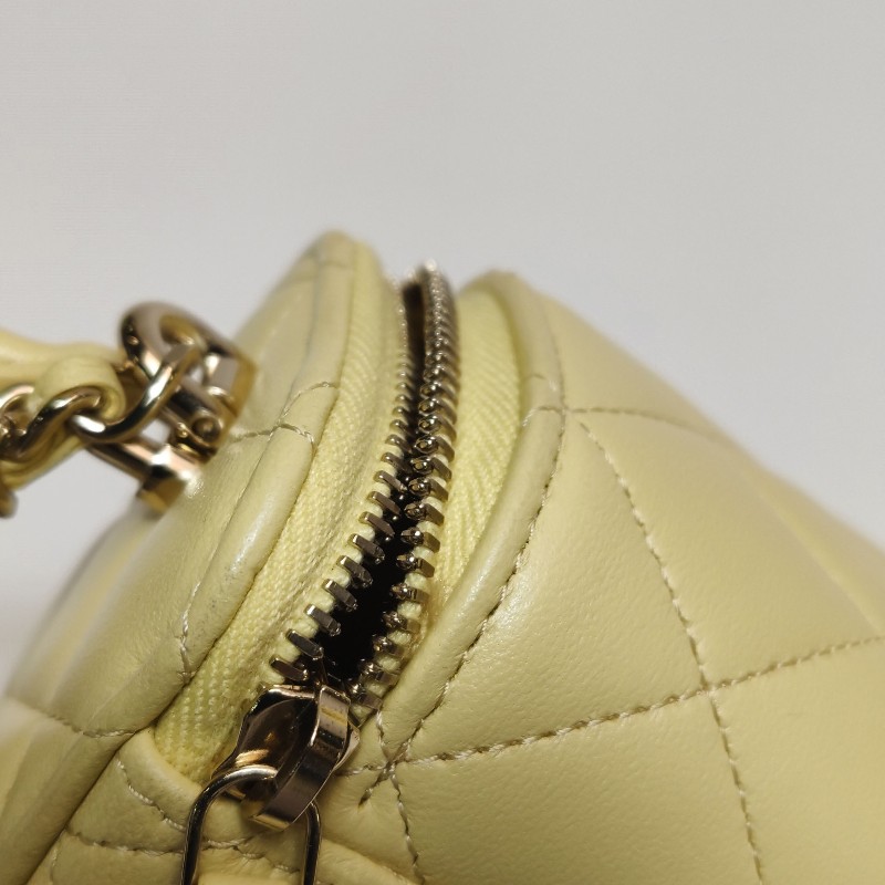 Chanel Vanity Case羊皮純色菱格絎縫雙C標識單肩包斜挎包-13