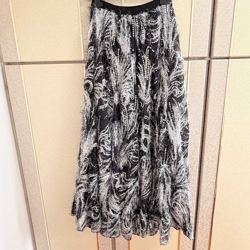 Yu Peng Shih 黑色漣漪立體繡花菲利斯紗裙 M號 9成新-1