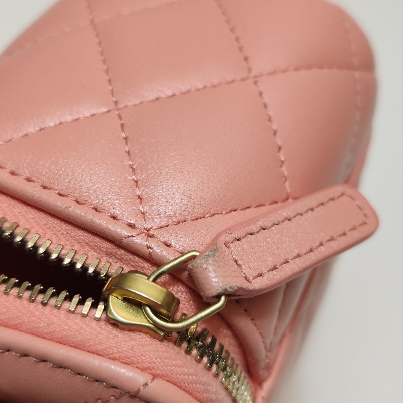 Chanel Vanity Case羊皮純色菱格雙C標識斜挎包單肩包-11