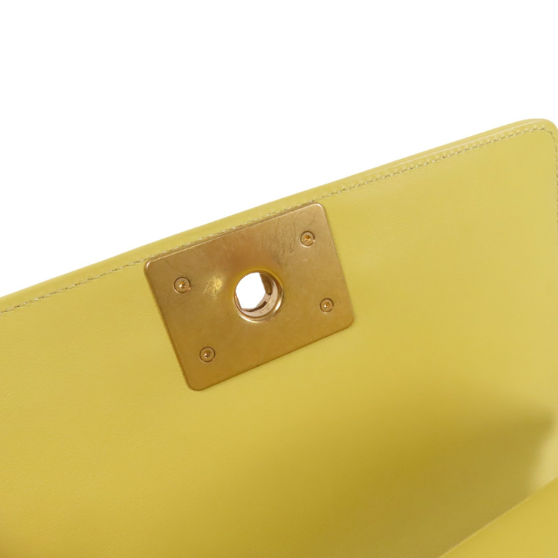 CHANEL 羊皮皮革Boy Chanel 20金扣鏈帶肩背袋-15