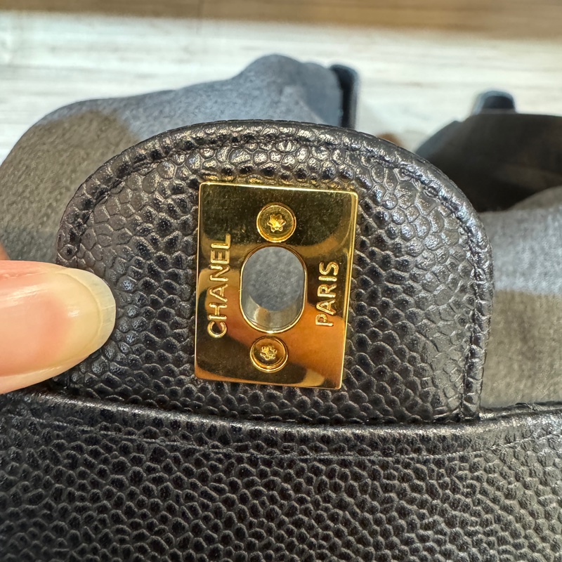CHANEL黑金荔枝牛皮coco23 A01113-10