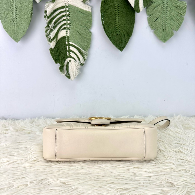 GUCCI 白色金扣Marmont 26cm 單肩斜肩包-5