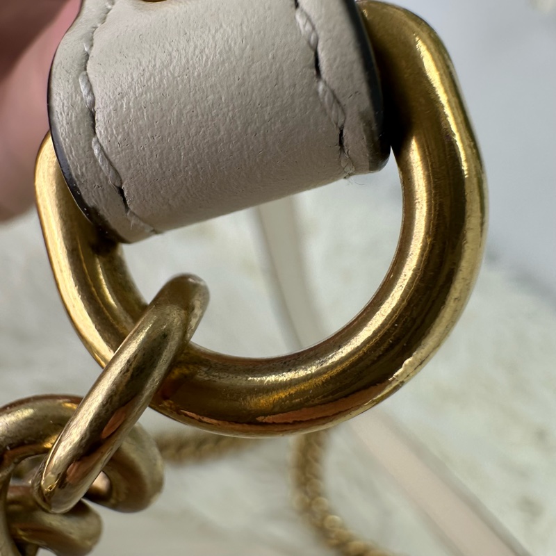 GUCCI 白色金扣Marmont 26cm 單肩斜肩包-15