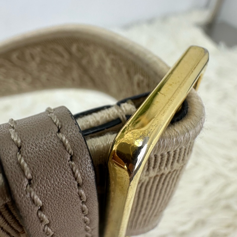 LOEWE Mini Gate 杏色馬鞍包 斜肩包-17