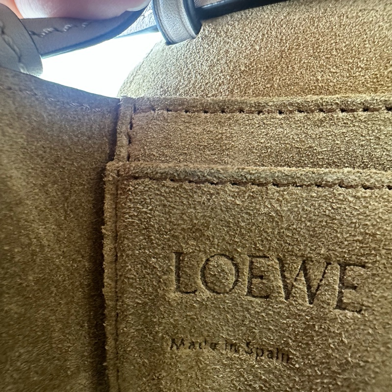 LOEWE Mini Gate 杏色馬鞍包 斜肩包-22