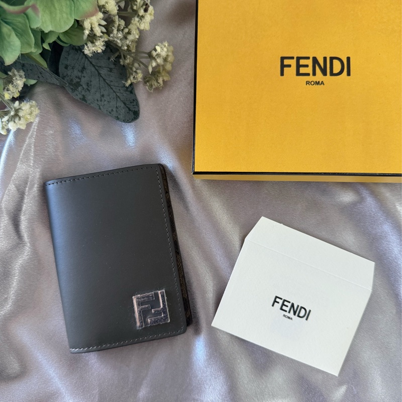 FF Logo 小牛皮及塗層帆布二折卡片夾/名片夾(軍綠色)-0