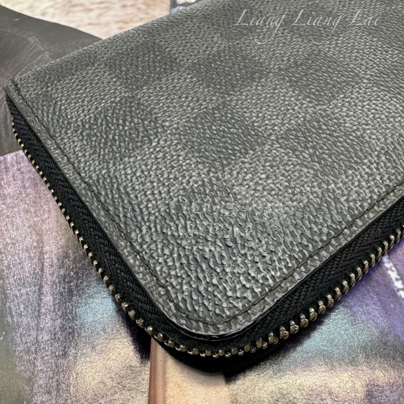 LOUIS VUITTON LV Damier Graphite 拉鍊黑色長夾-24