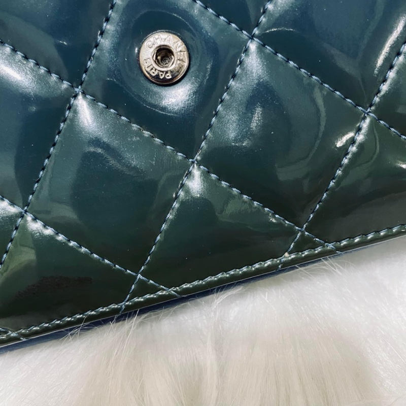 Chanel墨綠漆皮WOC-16