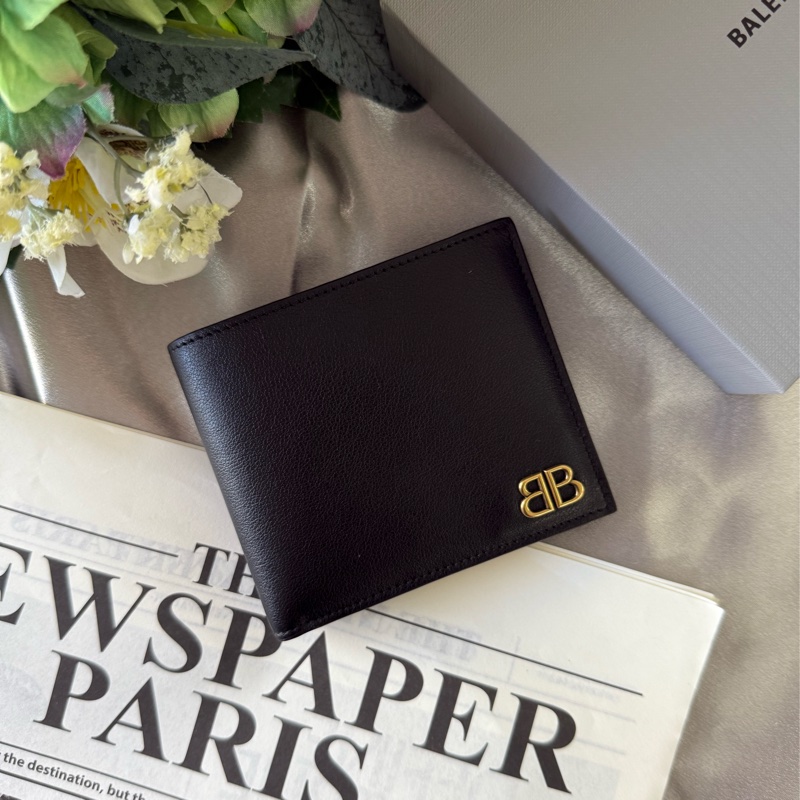 Monaco BB Logo 金字小牛皮8卡對開短夾(黑色)-0