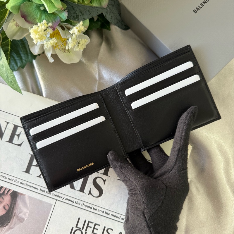 Monaco BB Logo 金字小牛皮8卡對開短夾(黑色)-5