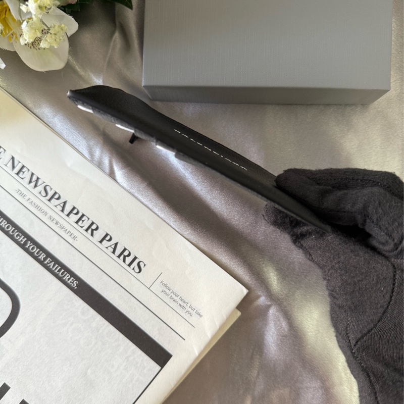 經典Logo牛皮拉鍊零錢/卡夾包(黑色)-4