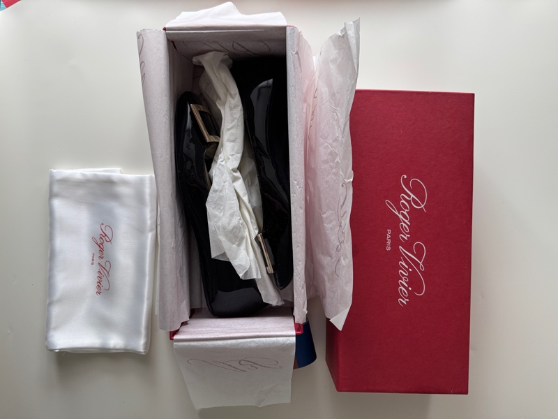 使用品 roger vivier 經典黑色flat平底鞋-2