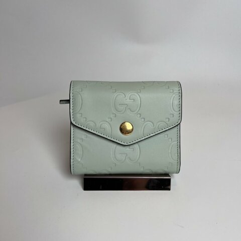 全新品 GUCCI 772793 綠壓印LOGO短夾