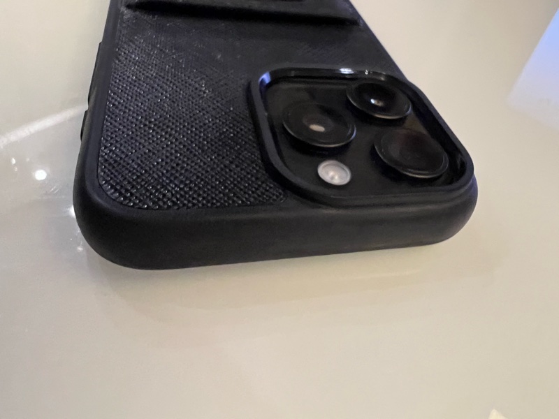 iPhone 15 Pro Max Saffiano 皮革保護殼-8