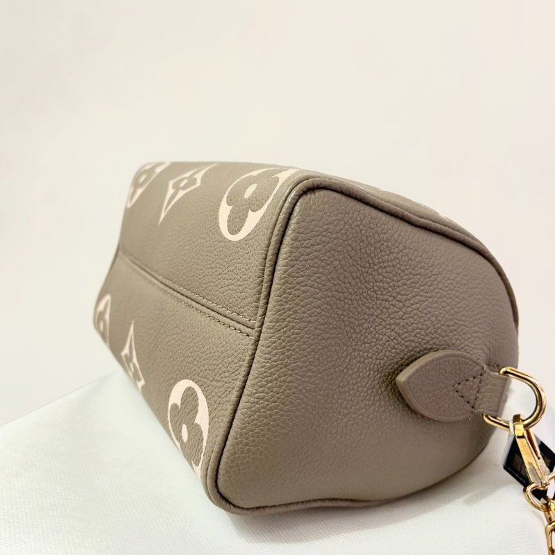 LV斑鳩灰拼奶油壓紋 Speedy 20-7