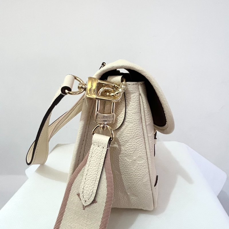 LV Diane 米白色壓紋2用包-3