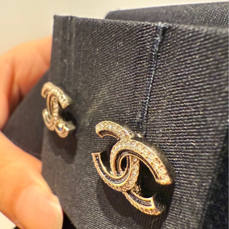 Chanel 2cm黑金鑽石耳環-3