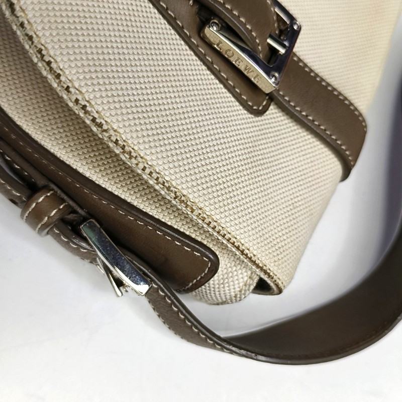 LOEWE 米色織物肩背包 銀色五金 可拆卸肩帶-7