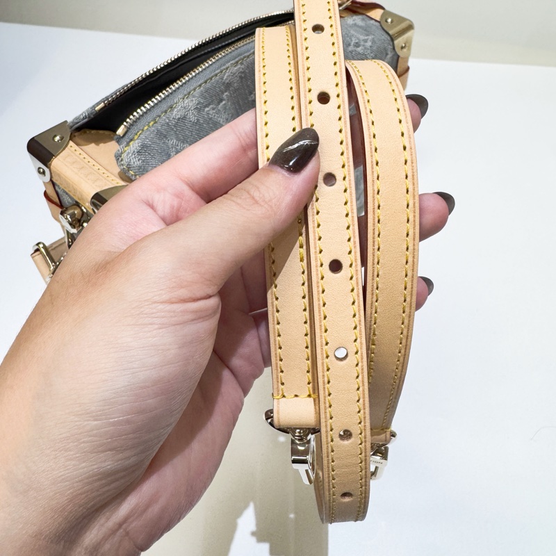 LV Side Trunk MM 灰丹寧手提斜背包 晶片款 近全新-10