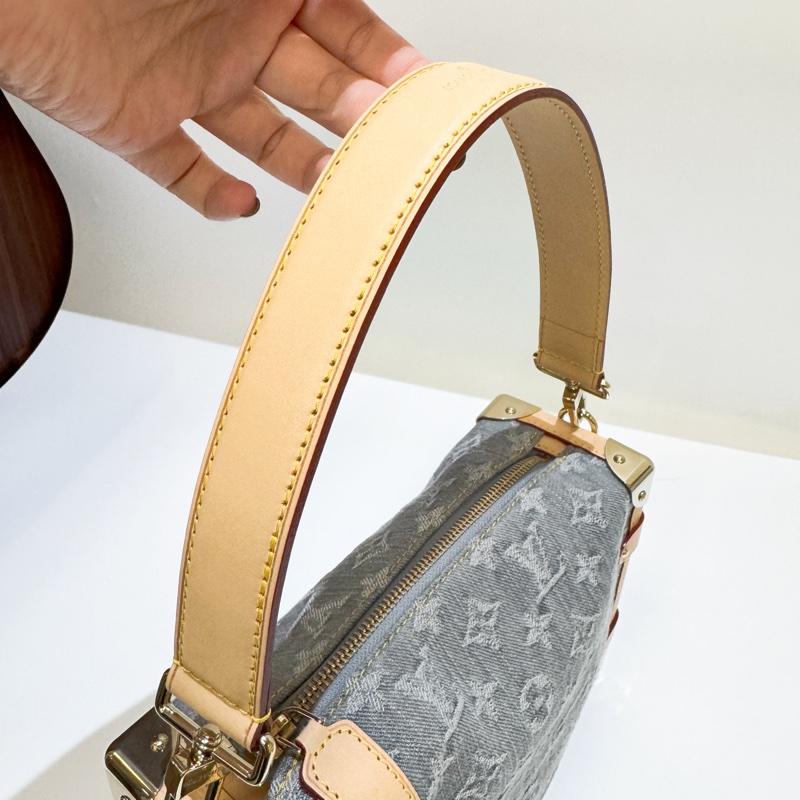 LV Side Trunk MM 灰丹寧手提斜背包 晶片款 近全新-11